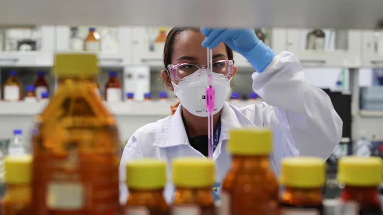 La OMS advirtió por el aumento de casos de una nueva variante de COVID-19