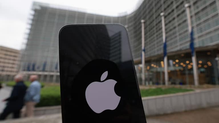 La icónica manzana de Apple no fue el primer logo de la empresa de tecnología: descubre cuál fue y qué tiene que ver Newton