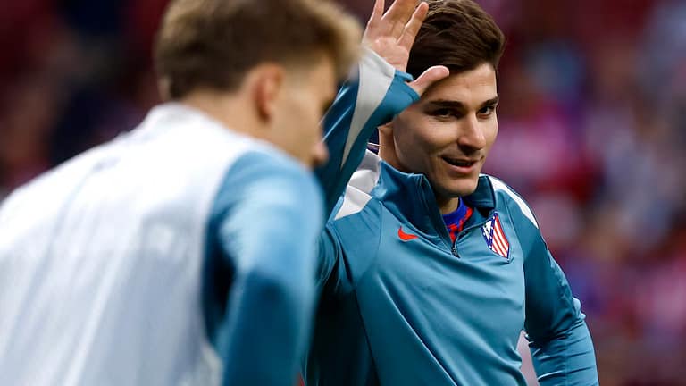 Julián Álvarez es una de las estrellas del mercado: del gigante en Europa que “puja más fuerte” por él al plan de Simeone para retenerlo