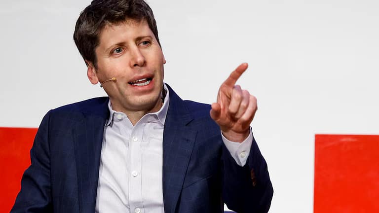 “La IA alucina. Debería ser la tecnología en la que no se debe confiar tanto”: Sam Altman, creador de ChatGPT
