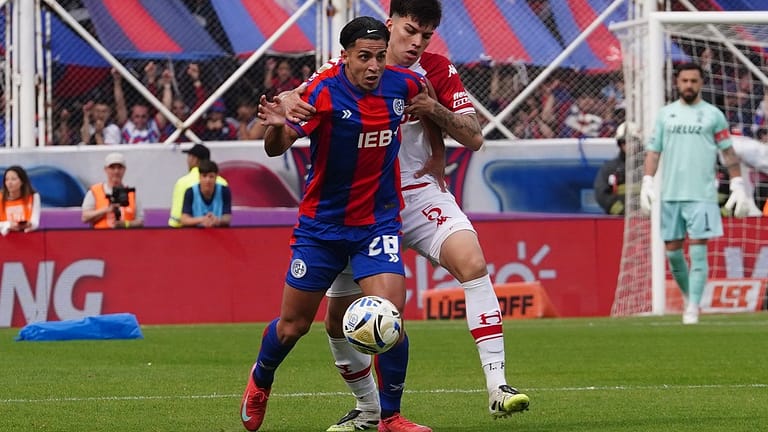 Con uno menos, Huracán aguantó y rescató un empate ante San Lorenzo en el Nuevo Gasómetro