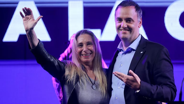 Adorni se refirió a los audios de Karina Milei: “Si son verdaderos, es un escándalo sin precedentes”