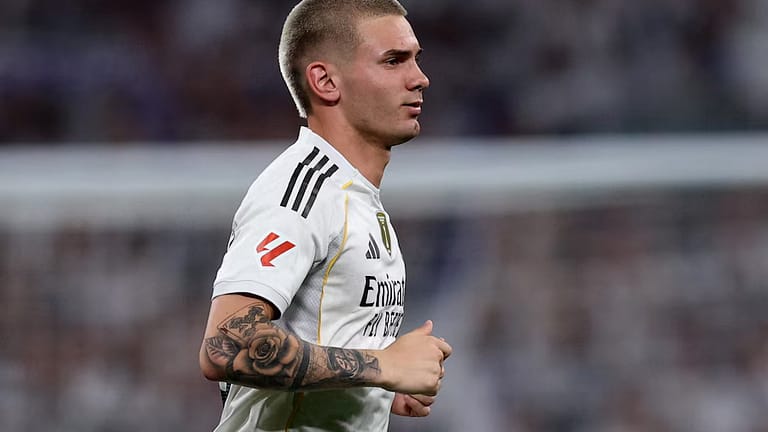 En el debut de Mastantuono como titular, Real Madrid se impuso 3-0 sobre el Oviedo por La Liga