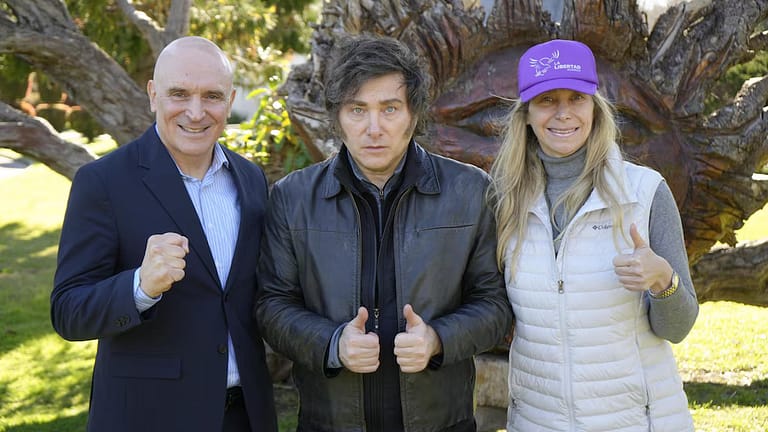 El Gobierno atribuye el ataque en Lomas de Zamora al kirchnerismo y profundiza la polarización electoral