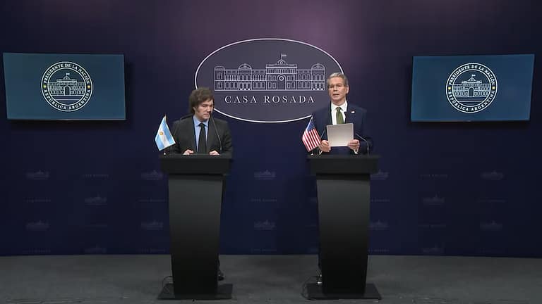 Javier Milei dijo que está negociando un préstamo del Tesoro de EEUU para pagar vencimientos de deuda en 2026