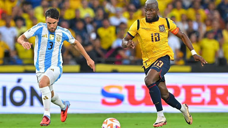 Sin Messi, Argentina perdió 1-0 ante Ecuador por la última fecha de las Eliminatorias